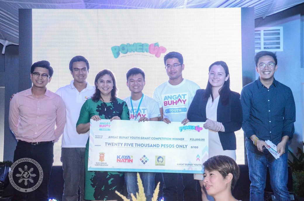 21083288_10207879110250684_9080116645189697599_o